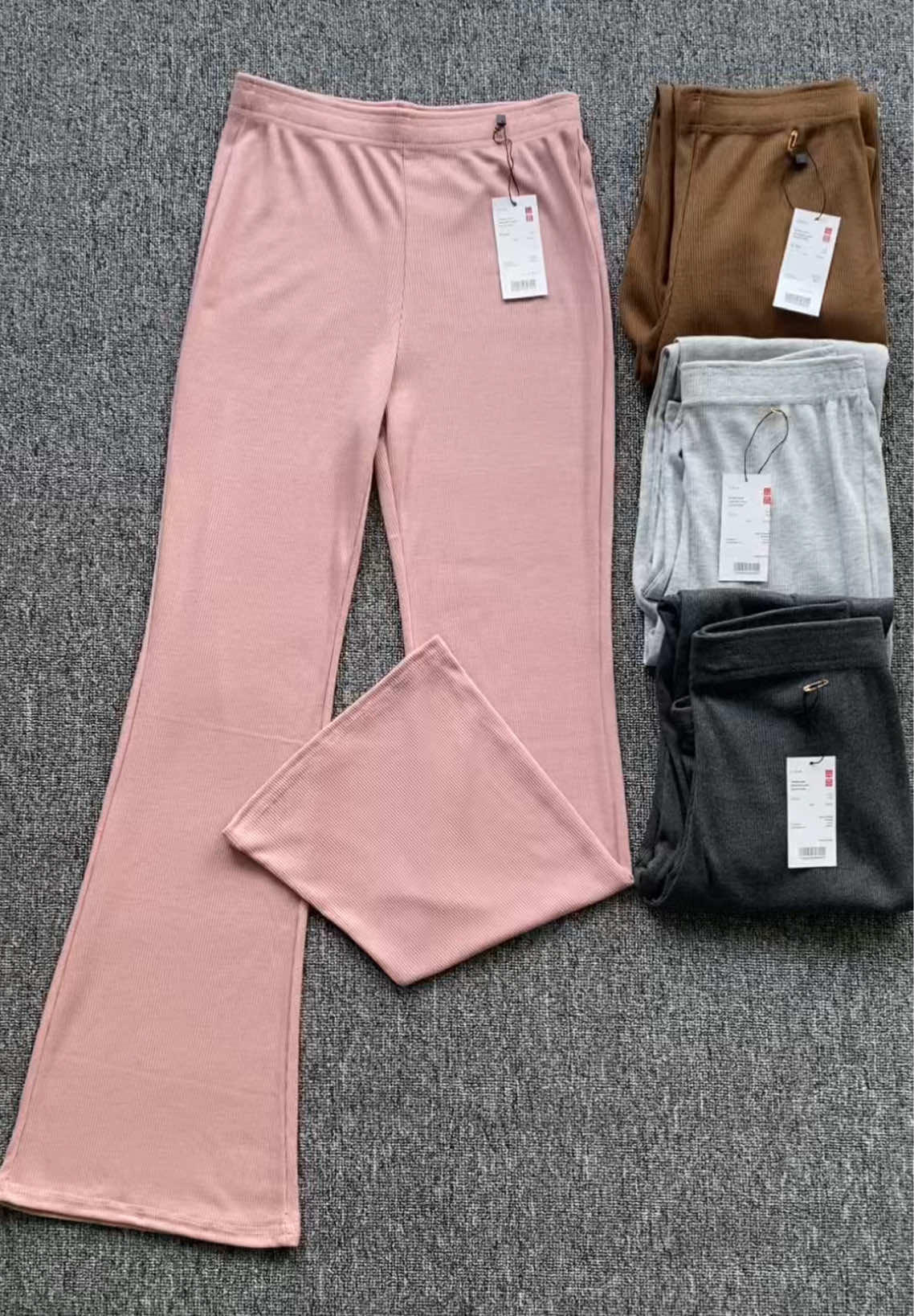 Cutbray 40ribuan bahan knit nyaman bangett😍 #cutbray #cutbraywanita #cutbraykekinian #cutbrayjumbo #cutbraypants #cutbrayknit #flarepants #flaredpants #flarepantsoutfit #fyp #pantsknit #celanamurah #celanapanjang 