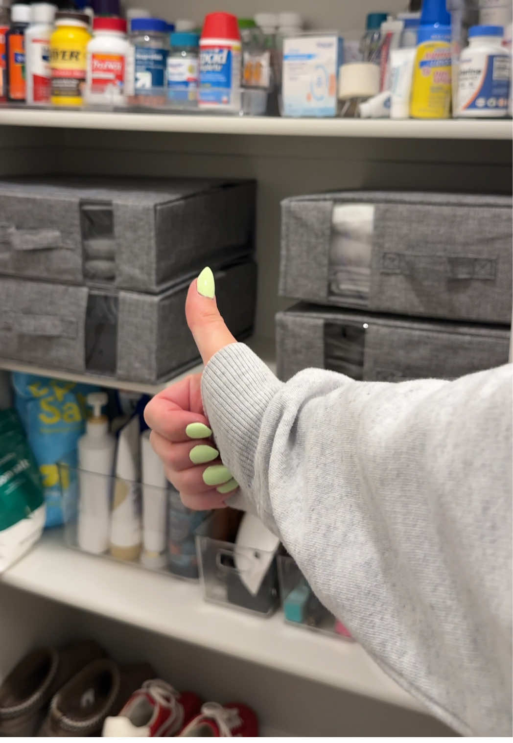 No more trying to fight with a fitted sheet or misplacing part of your sheet set 🤍  #beddingorganization #bedsheetset #organzing #organization #organizedhome #storageorganization #closetorganization 