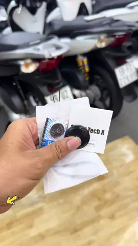 Coi bộ căng à bộ thiết bị định vị xe máy…. Tàn canh gió lạnh chuyến này 😂