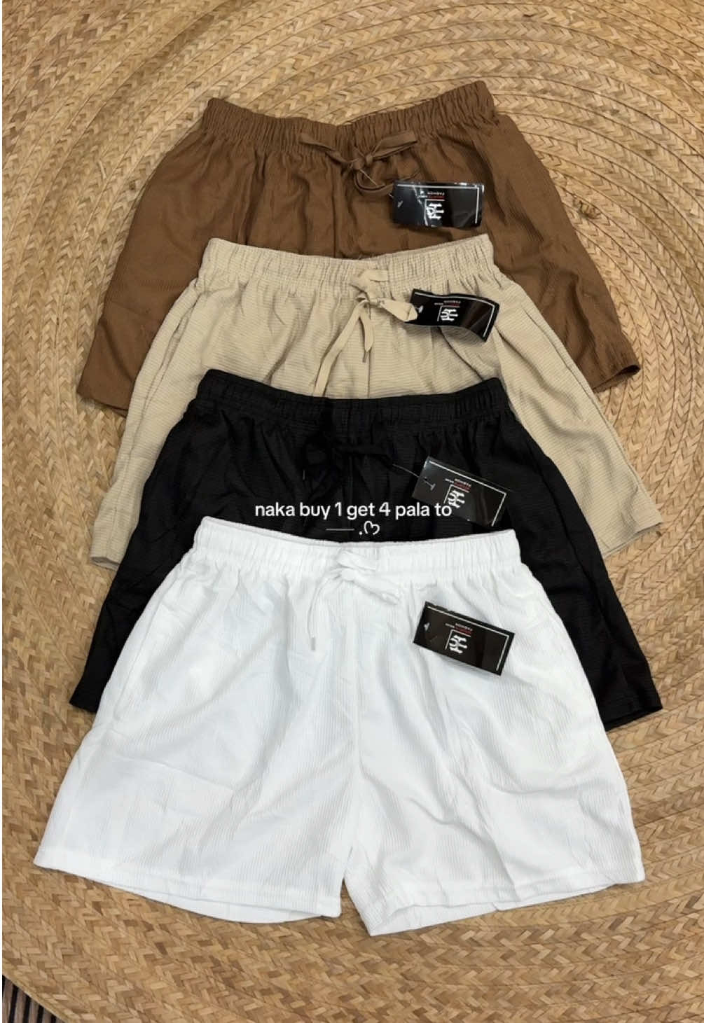 Buy 1 get 4 baka mo?  #buy1get4shorts #waffleshorts #shortsformenandwomen #shorts #OOTD #fyp #fyppppppppppppppppppppppp 