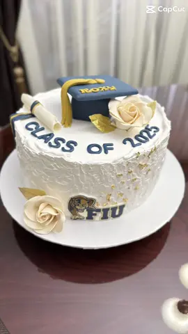 #cakes #bizcocho #pastel #pastelenmiami #torta #cakesdominicanoenmiami #dominicancakes 