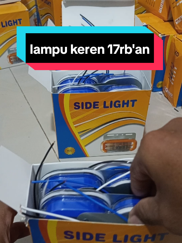 Lampu Samping Bak Truk Model Oval Besar 12-24v.  #variasitruk  #lampubaksampingtruk  #lampuviraltiktok  #lamputruk  #baktruk 