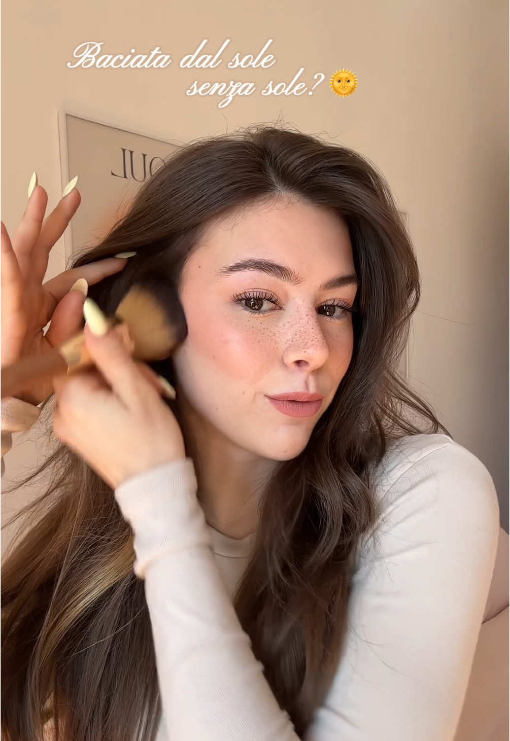 e se vi dicessi che ho trovato il prodotto perfetto per sembrare sempre abbronzate e baciate dal sole? Prevedo che il Bronze Kit di @bionikeofficial sarà il mio alleato e la mia ossessione per tuuuutta l’estate #bionike #defencecolor #terrabronze #makeup #pellesenibile #adv