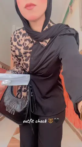 outfit check 🐻🖤 فاقد الشغف شويه🚶‍♀️
