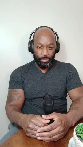 Podcast-style UGC video for Affemity App 🎙️📱 (script provided) Brands — Gen X male with a full podcast setup. Let’s team up! Tech, education, apps — I’m your guy. 📩 creativelyian@gmail.com 🔗 https://creativelyian.my.canva.site #UGCcreator #MaleUGC #GenXUGC #TechUGC #PodcastStyleUGC