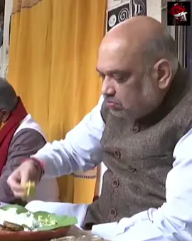 अमित शाह को बेहद पसंद है खाने की ये 10 चीजे