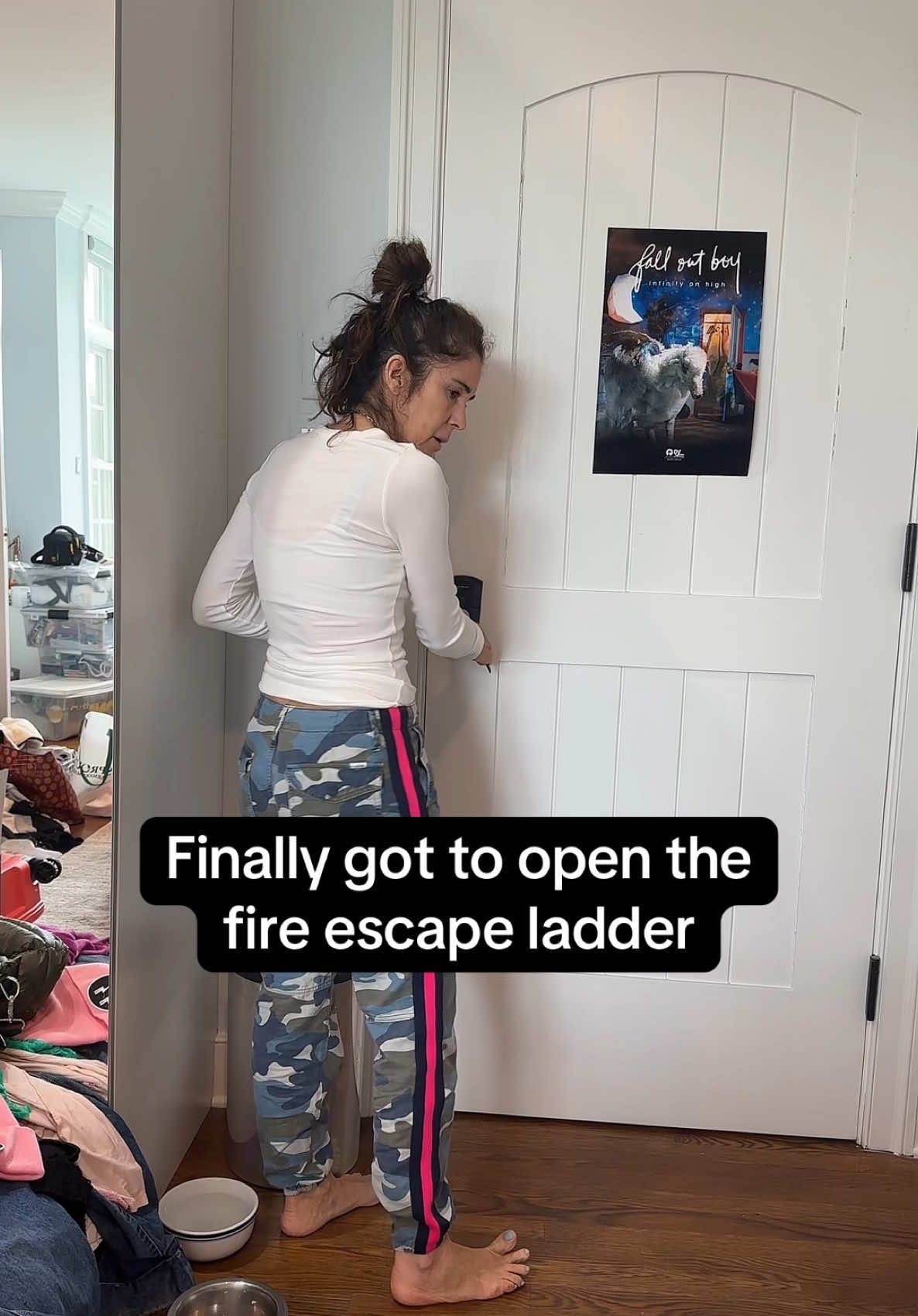 Who has special windows 🧐🙄