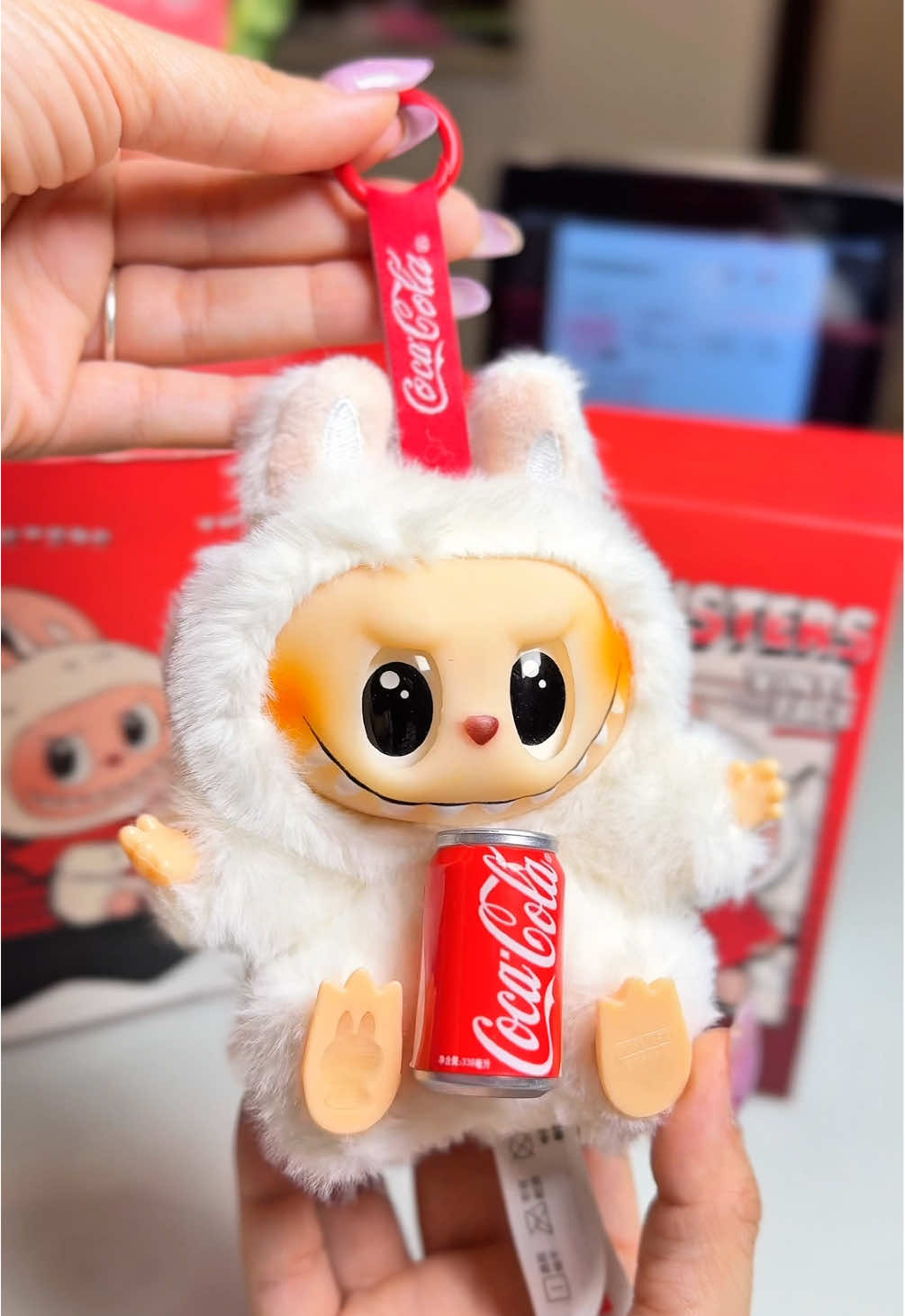 #labubucocacola #labubu #paraguay #mercadocuatro #asincion 