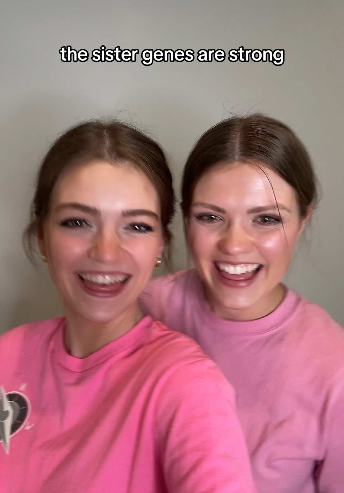 The way everyone thinks we’re twins @allaroundaudrey 