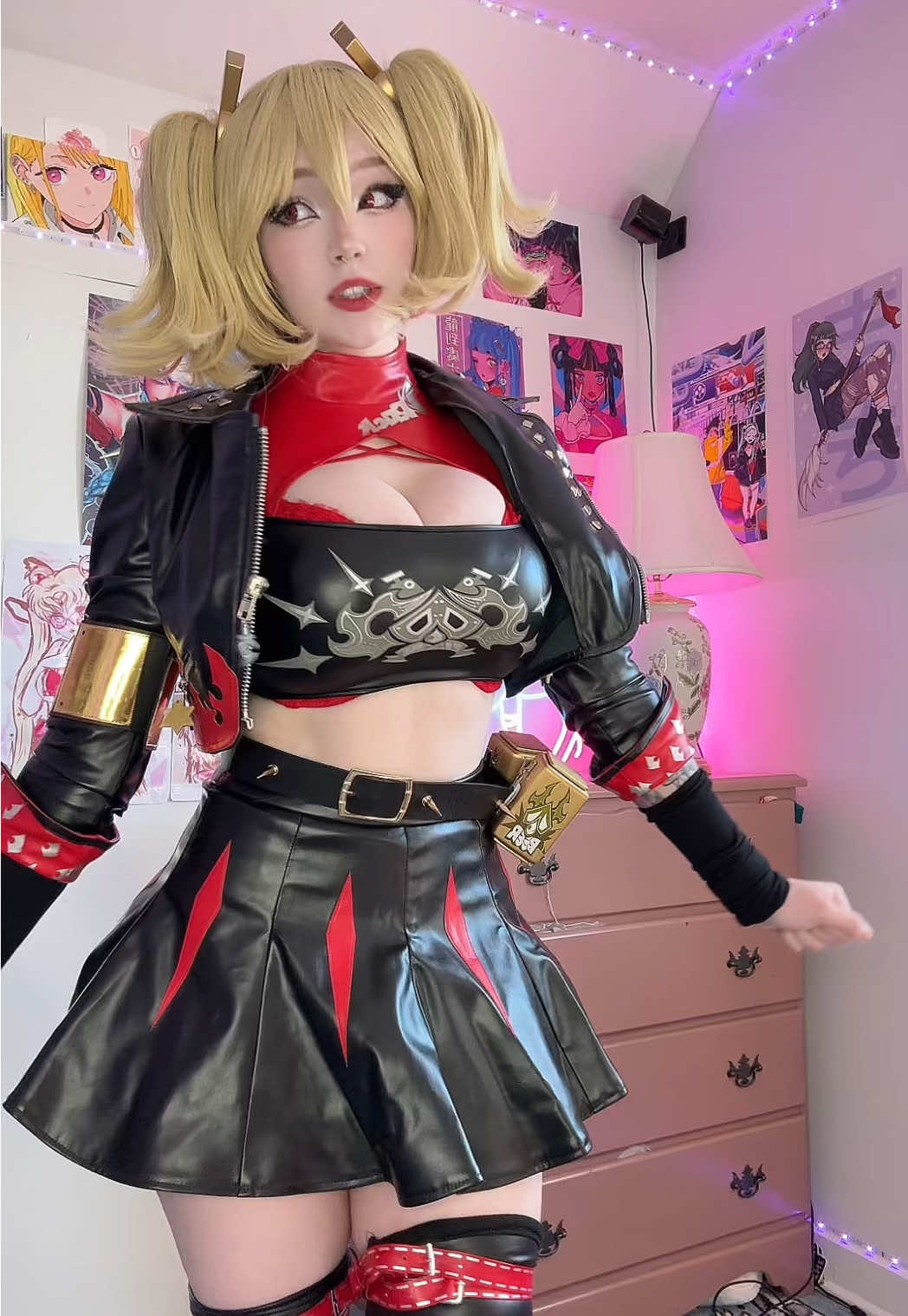 Who should I cosplay next? :3 #altgirl #burnicecosplay #zenlesszonezero #burnicezzz 