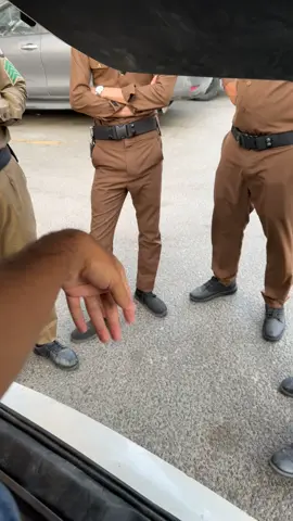 Hnji makkah walo free service li k ni abhi tak😂#saudiarabia #saudipolice #foryou #fyp #viral #standwithkashmir #funny 