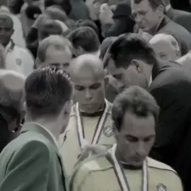 اعضم راس حربه في تاريخ💔🇧🇷..  !  #viral #foryoupage #foryou #fyp #Ronaldo_Nazario #رونالدو_الظاهرة 