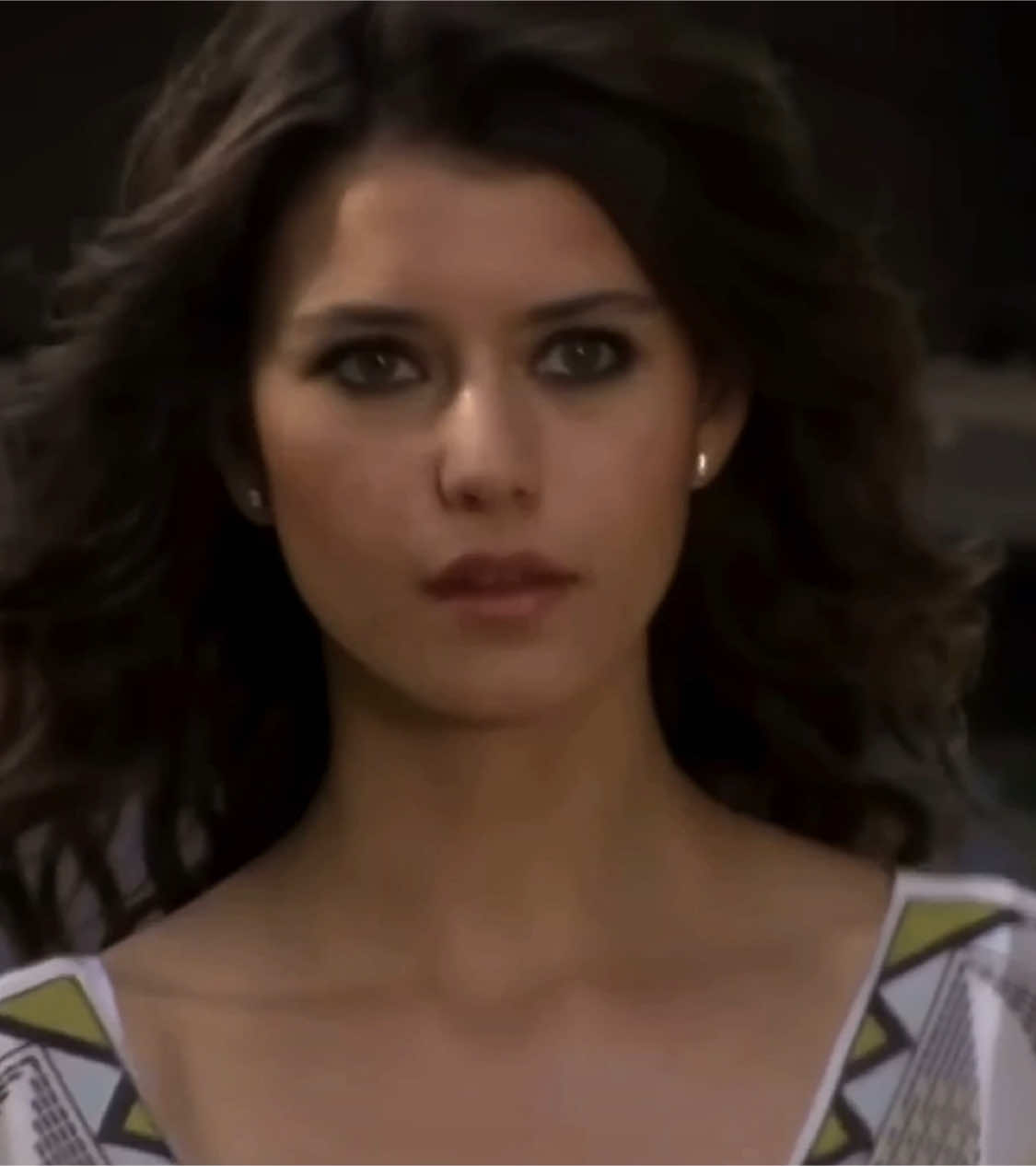 i would betray my uncle too.. #bihterziyagil #bihter #bihteryöreoğlu #berensaat #aşkımemnu #askimemnu #aşkımemnuedit #dizi #turkishseries #fyp #foryoupage #xybca #kesfet #foryou 