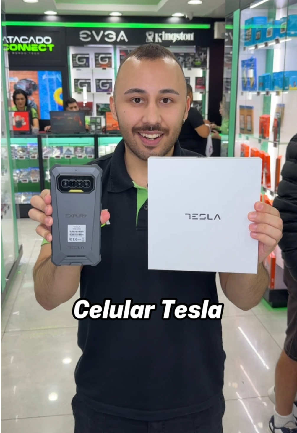 TESLA EXPLR9: el celular resistente que aguanta TODO! Batería de 8300 mAh, cámara de 64 MP, pantalla FHD+ y diseño a prueba de agua, polvo y caídas. Ideal para aventureros y trabajos extremos. 💪📱 Recordando que esta marca no es del famoso Elon Musk. 👉 El precio se encuentra en el link de la bio. #celular #smartphone #celulartesla #CelularResistente #tesla #celularindestructible #resistente #indestructible 