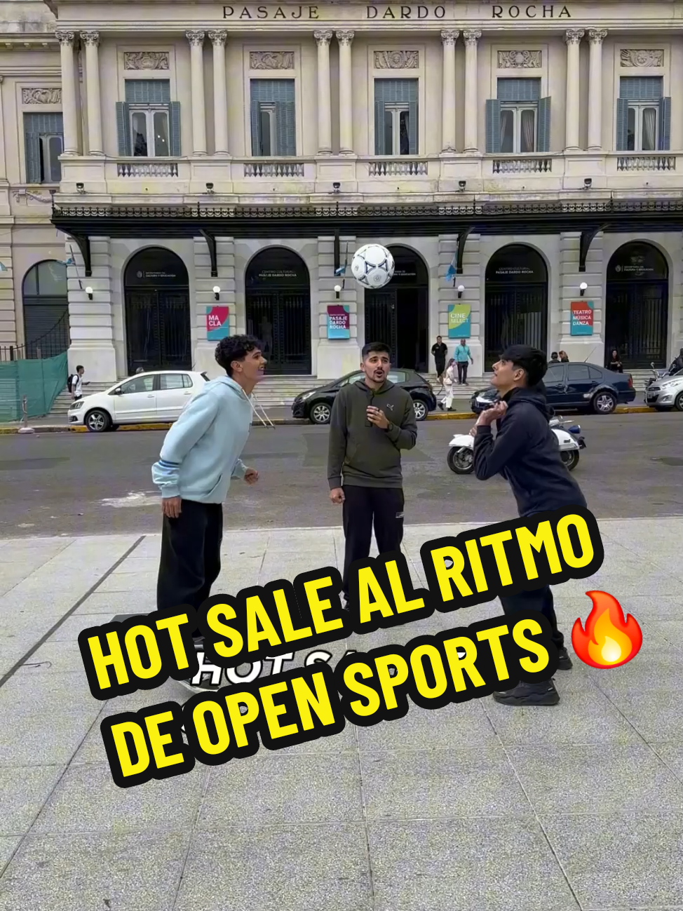 HOT SALE al ritmo de OPEN SPORTS! ⚽️ 🔥 Hasta 60% OFF + Hasta 6 cuotas SIN INTERÉS* *ver legales en la web #hotsaleargentina #hotdays #hotsale #challenge #deporte #fútbol #argentina 