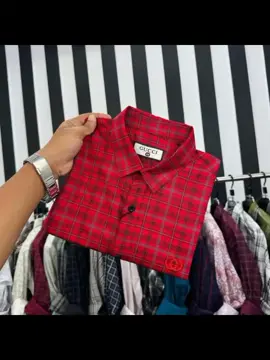Top quality Gucci shirt now available in pallet this are just the samples and all  items have been pack and ready to go  Pallet come with 100 shirts and we are asking for just 250  for a pallet #fashion #Liquidation #usa #fyp #viral 