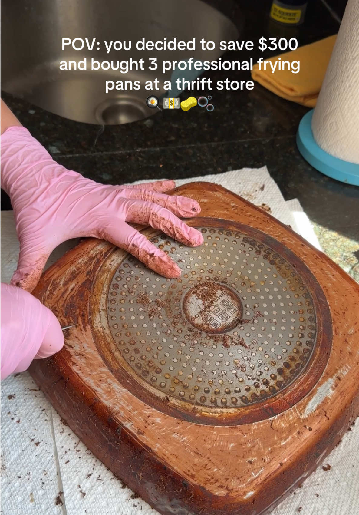 Can you recommend what dishes can be cooked in these pans?🍲😌 #asmr #restoring #CleanTok #asmrcleaning #asmrvideo #washing #restoration #cleaning #thriftstore 