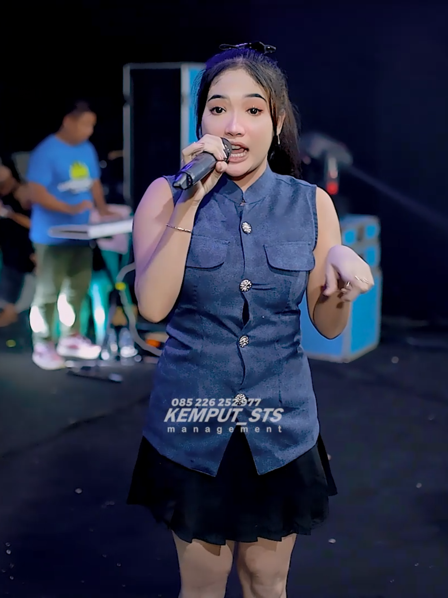 MAS IRUL SAYANG @irul_ciri @dinannesia @kemputsts  MEONGGG.... OJO LALI KLIK KERANJANG KUNINGE..... #dinannesia #kemputsts #keremunggahmbale #jasajayaproduction