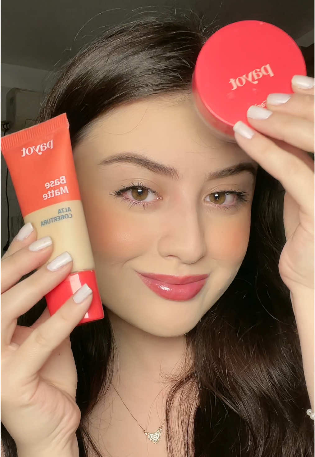 A base perfeita pra cobrir tudo! @Payot Brasil a base pra quem tem acne assim como eu #base #payot 
