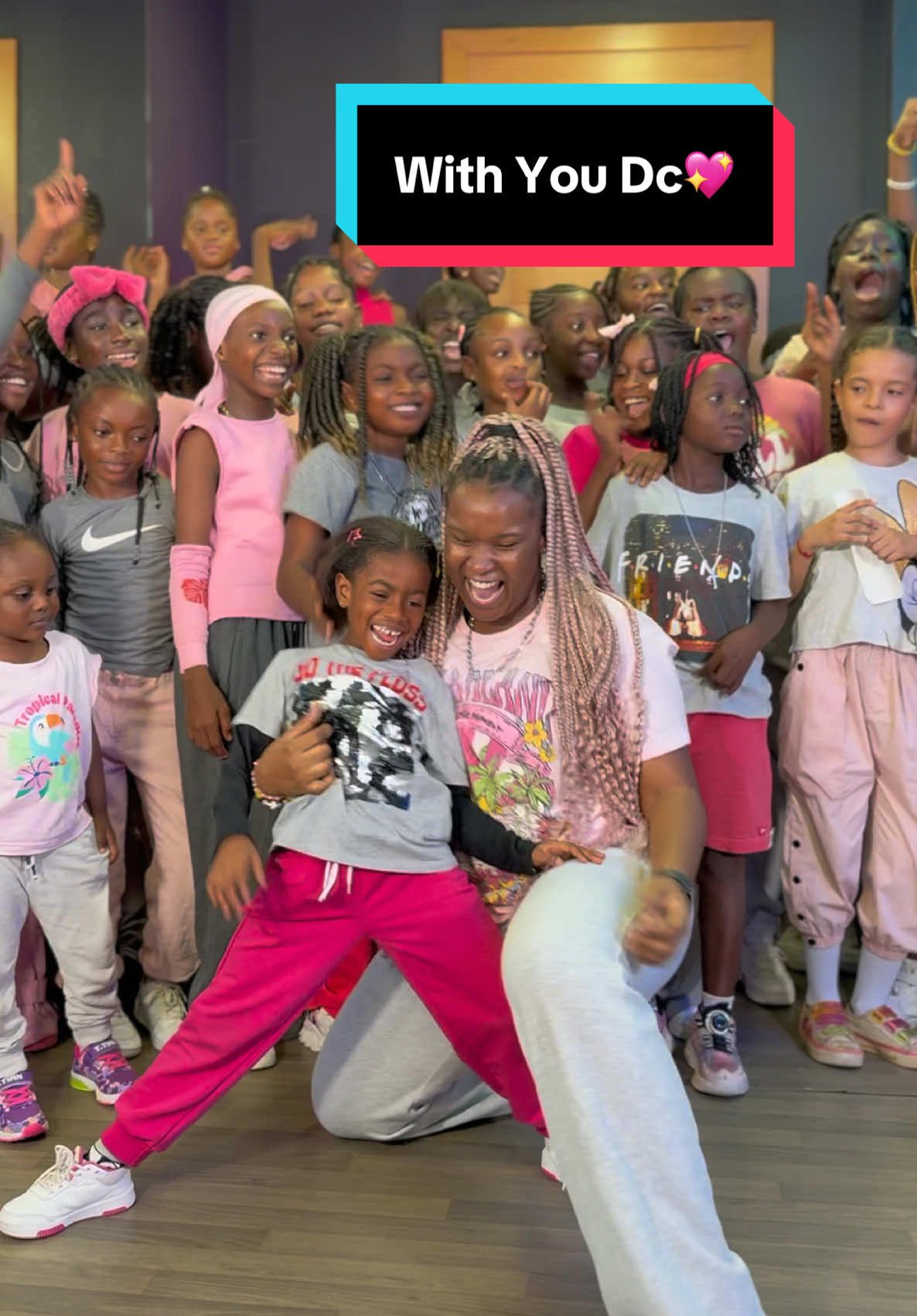 This is the cutest thing you’d see today🥹💖😍 We’re at 13k videos under this challenge!!! Thank you all so much 🥹  Dc: Me 💃🏽:  @NAA-BABY  #afronitaaa #Stargyal #afrostarkidsacademy #withyou