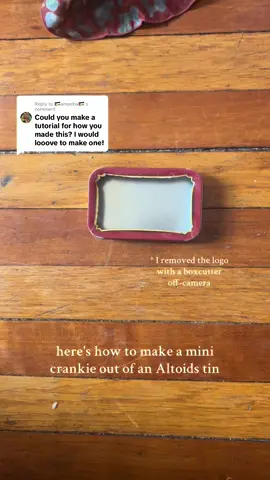 Replying to @🇵🇸amoeba🇵🇸  Little tutorial on how to make a crankie, hopefully it’s easy enough to follow!  . #folkart #art #craft #crafts #crankie #DIY #arthistory 