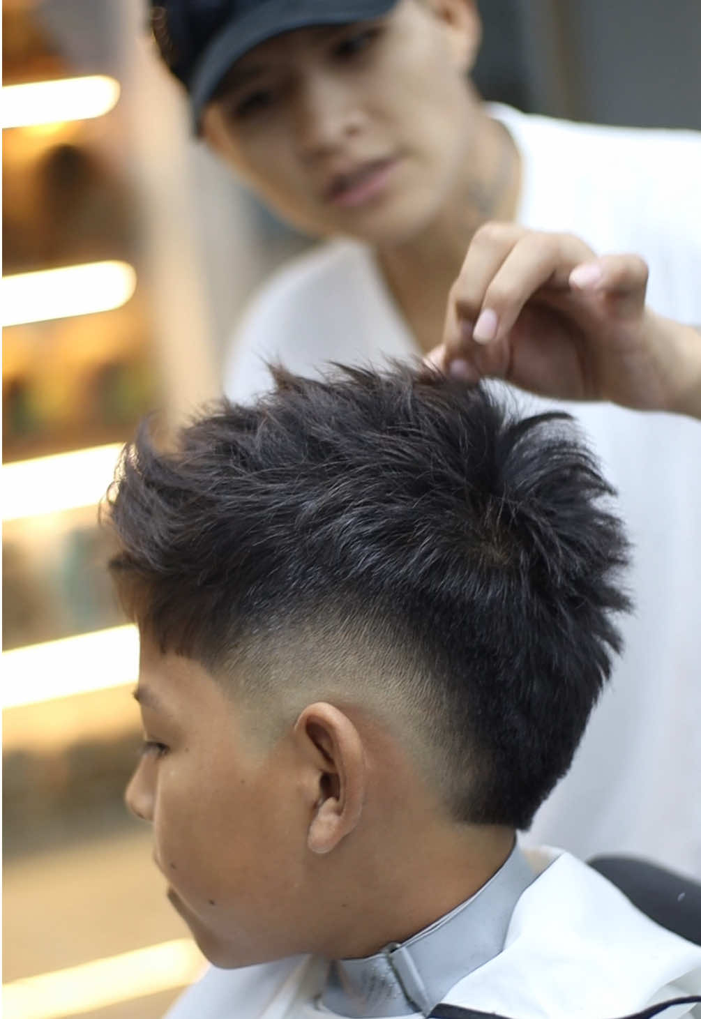 Clases de Barbería Santa Cruz  #thebarberchino #santacruzdelasierra🇳🇬 #bolivia🇧🇴 #clasesdebarberia #barberiaprofesional 