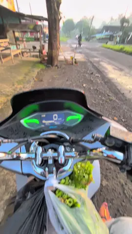 Morning vibes😍 #sunriseview #sunrise  #pagicerah #fyp #fyppppppppppppppppppppppp #hondapcx #pcxsilver #sayurfresh 