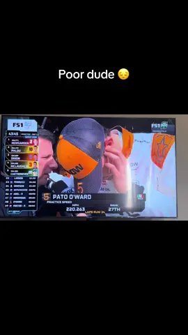 I know I shouldn’t laugh, but when I saw him do this I cackled a little #fyp #foryoupage #patooward #arrowmclaren #indycar #indy500 #helmet