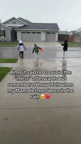 😍 #parentsoftiktok #familytiktok #foryoupage #springvibes #familytok #thesearethedays #corememories 