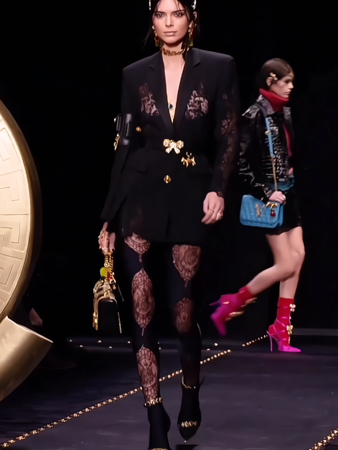 #kendalljenner for #versace Fall Winter 2019