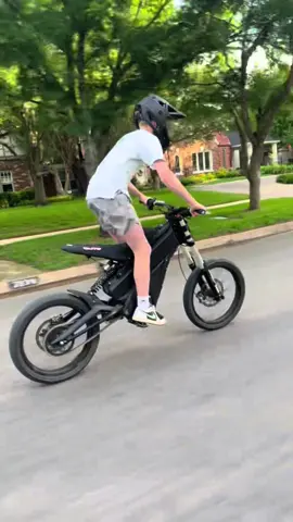 Upgrade ideas??? @DtxRawrr07 #Summer #talariaxxx #wheelies #ebikelife #fyp #fyp #fyp #surron 