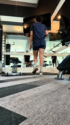 #creatorsearchinsights #tiktokshop #tiktokmademebuyit #tiktokviral #tiktokshopfinds #gym #ugc #ugccreator 