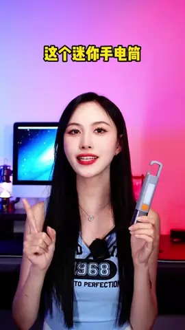Đèn Pin LED USB Sạc Zoomable/ Smilingshark SD-1023 Có Móc 3 CHẾ ĐỘ Thông tin sản phẩm: [Lõi đèn]: XPE [Đang sạc]: Có [Phương thức sạc]: Sạc USB Loại C [Chống thấm nước]: cuộc sống không thấm nước [Chất liệu]: ABS [3 chế độ]: Ánh sáng cao-Strobe-COB [Giờ làm việc của pin]: 4-6H [Pin]: pin tích hợp [Kích thước]: chiều dài 15,6cm * đường kính 3 cm [Trọng lượng]: 71G