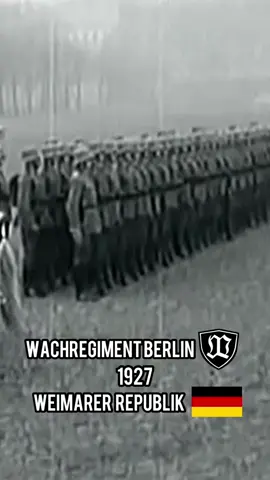 Ye Olde Drill Waiver - Reichswehr Guardsman messes up a command with someone saying 