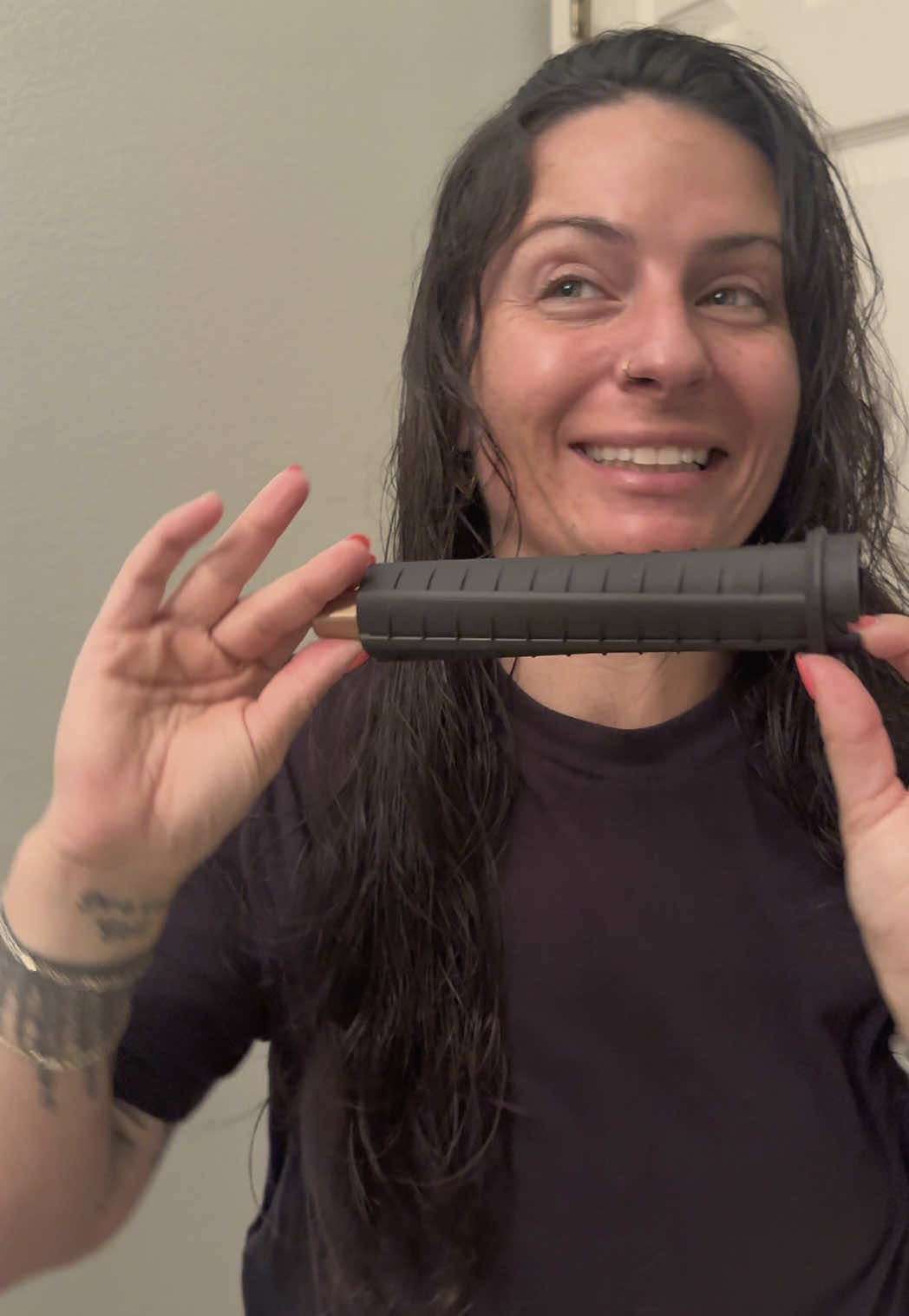 This 5 in one hair styling tool is now my new go-to. I have the best blow out ever and it only took me 15 minutes. •	#HairTok 	•	#BeautyTok 	•	#HairTutorial 	•	#HairTransformation 	•	#BlowoutAtHome 	•	#HairTools 	•	#hairstyling 	#AirwrapDupe #DysonAirwrap #AirwrapStyler #CurlingTool #VoluminousHair #NoHeatCurls        #SalonAtHome #TikTokMadeMeBuyIt #GetReadyWithMe #GRWM  #BeforeAndAfter #EasyHairHack #HeatlessHairstyle