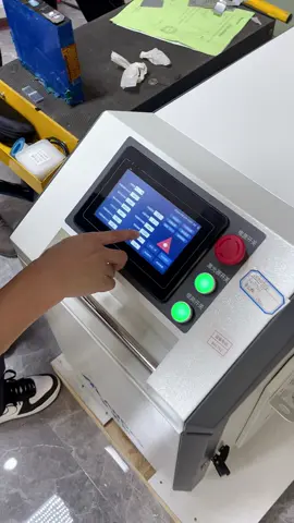 อุปกรณ์นี้จริงๆไม่มีประสบการณ์การเชื่อมกลับ#1500wlaserwelding #welding #andeslaser #DIY #เครื่องเชื่อมอลูมิเนียม 