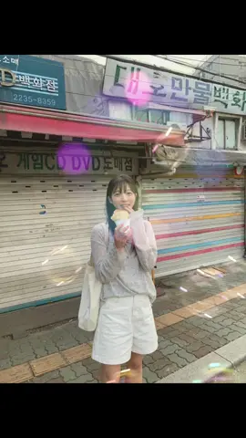 동묘시장!! 길거리 토스트 최고 😋 Dongmyo Market in Korea! Street toast is the best 😋 #fyp #추천떠라#viral #korean #推薦 #おすすめ 