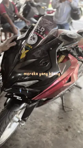 #CapCut Goodbye RedCola🥲🥹 smoga ta urus deng tuan baru #cbr #fyp #bananasquad🍌🍌 @BananaSquad19 @Onay @ZuneeProject🍌 @KENZ_12 @Bungsu23 @Gian @Niven 