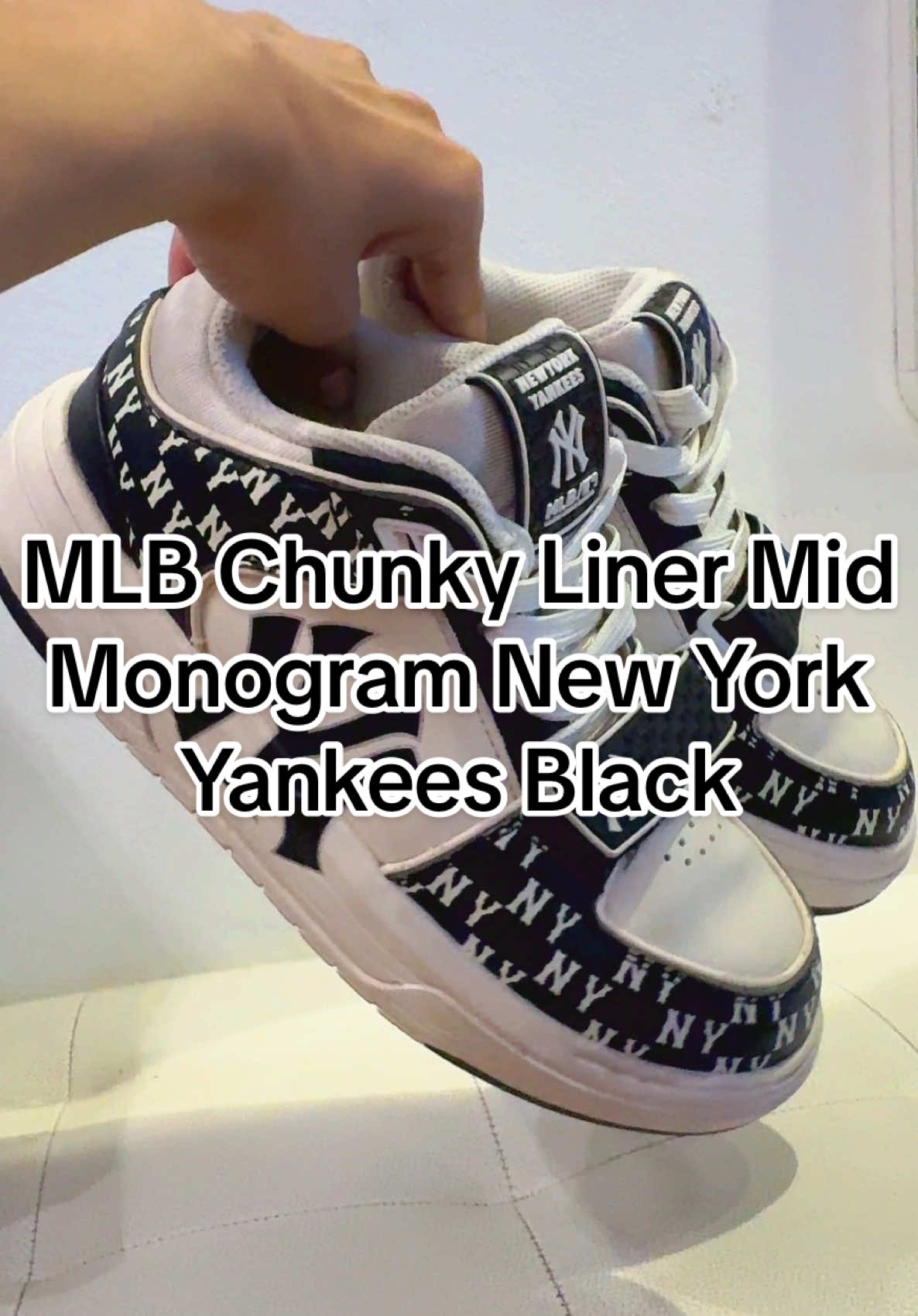 MLB Chunky Liner Mid Monogram New York Yankees Black🖤🤍🩶#รองเท้ามือสอง #รองเท้าแบรนด์แท้มือ2 #รองเท้ามือสองเมืองกาญ #ร้านsneakershideout 