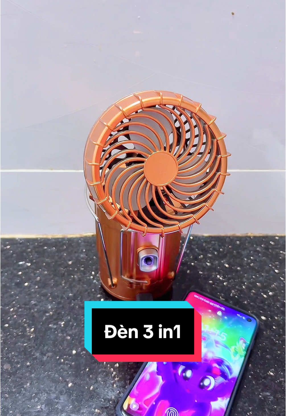 Vừa là đèn vừa là quạt, tích hợp thêm sạc điện thoại quá là tiện mà chỉ có 99k #den3in1 #dentichhopquat #dencoquat #quattichhopden #dongcoquat #xuhuong 