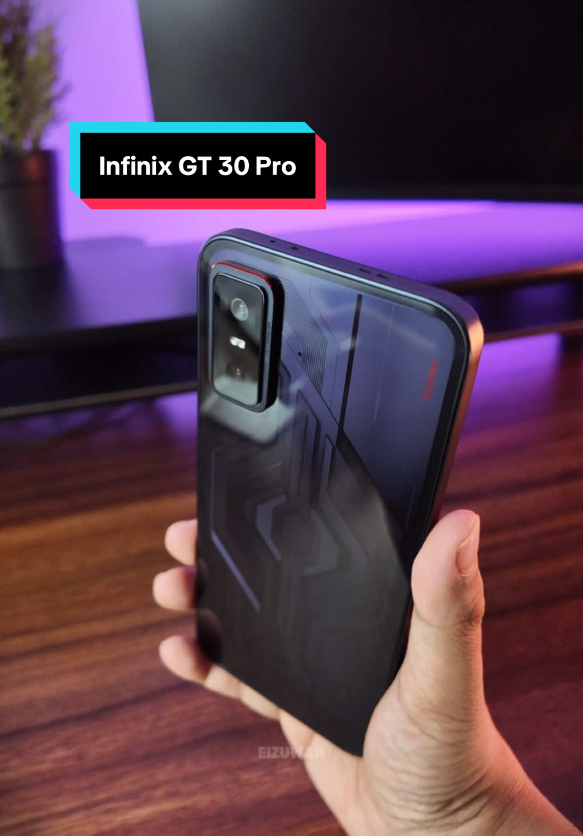 Infinix GT Series ada phone baru ! Ini dia Infinix GT 30 Pro,baru pegang pun dah rasa macam pro gamer! Design Mecha Dark Flare ni memang nampak garang siap ada ada RGB Mechanical Light Waves, GT Trigger and ada display AMOLED 144Hz !@Infinix Malaysia #eizuwan #fulamak #Infinix #InfinixMalaysia #InfinixGT30Pro #AllDayFullFPS #CARRRRRRY #CarryLikeAPro #techtok