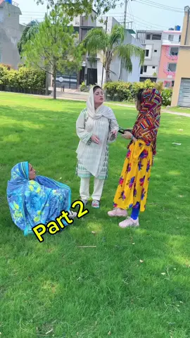 Kisi ki madad karni ha to ese karo