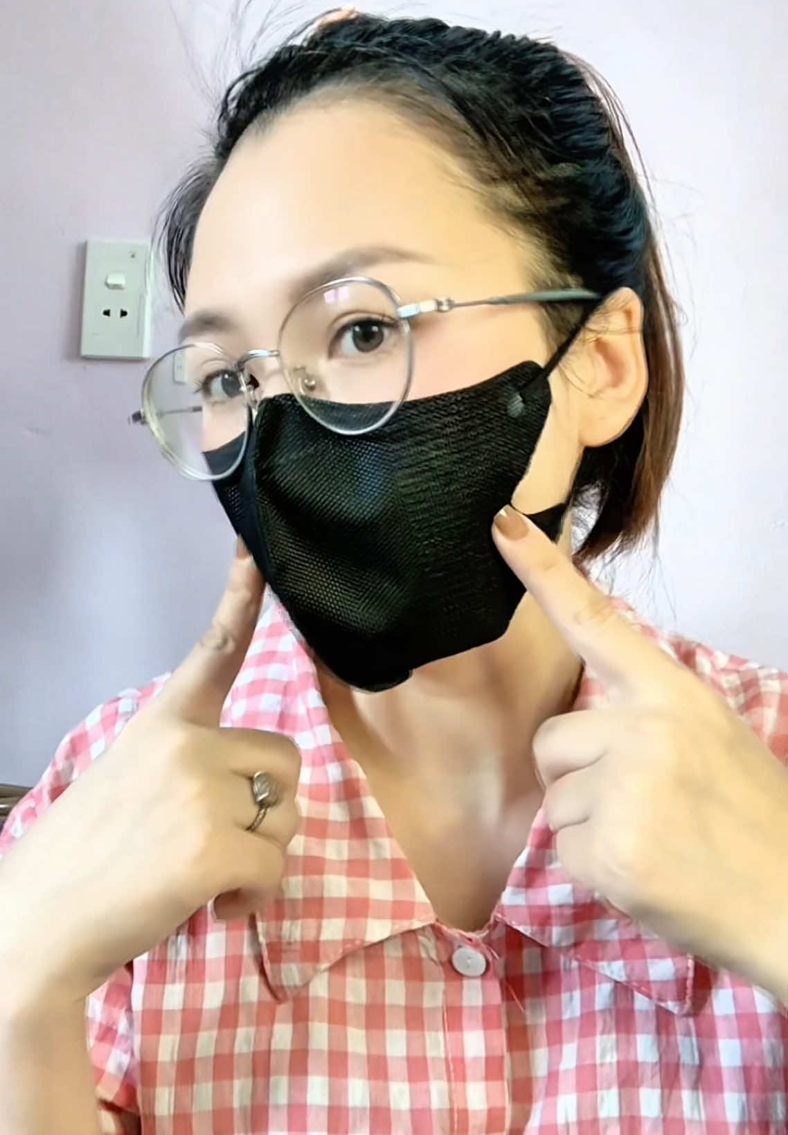 Ra đường cứ phải có cái khẩu trang mới yên tâm #hangbon2209 #khautrang #khautrang5d 
