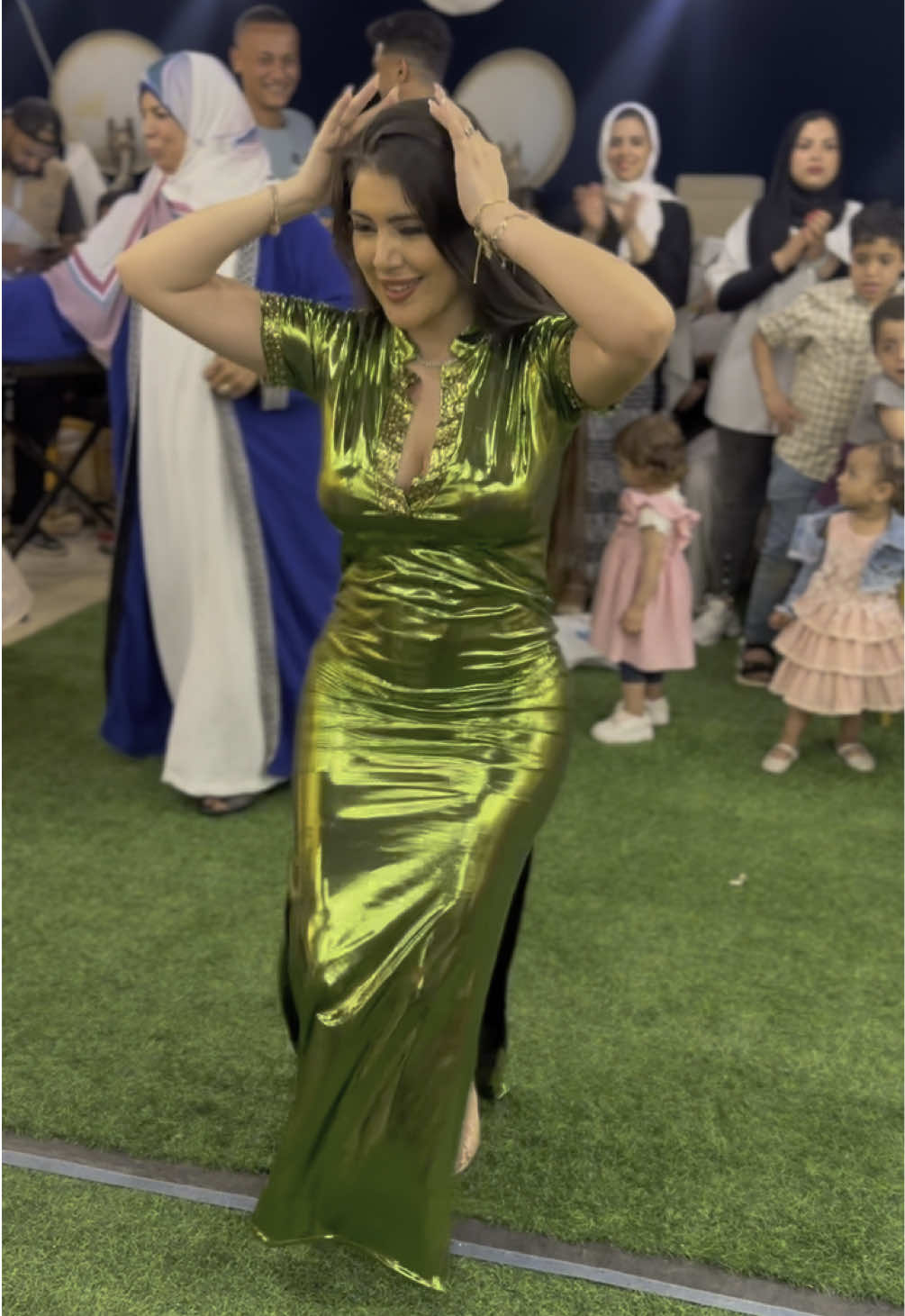 Henna party 😍 #egypt🇪🇬 #cairoegypt #bellydance #beauty #beautiful #cairo #egyptianweddings #weddingksa #hennaparty #costume #galabeya #weddingtiktok #bellydancertiktok 