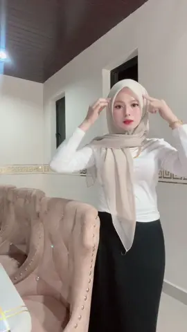 ada yg nak x baju tshirt mcm yana pkai ni ? klau nk wasabi link dekat bio tau 😘 rm25 je 