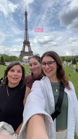 Mom’s TikTok debut!! In PARIS🇫🇷🤩 #paris #eiffeltower #oui #ouioui #europe #france #trending #europetravel #europesummer 