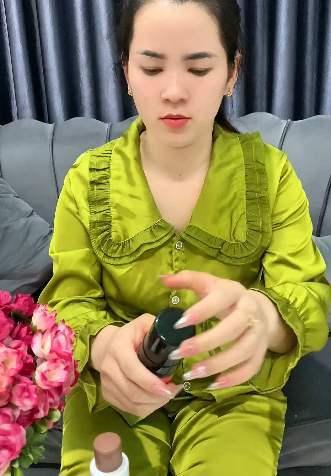 Là phụ nữ mình nhất định phải biết yêu thương bản thân nha mấy chị #ngoctuyen #review #xuhuong #xuhuongtiktok #dungdichvesinhphunu #dungdichvesinhoriss 
