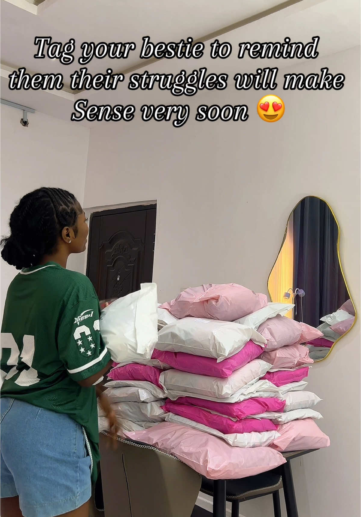 #CapCut I sell pretty dresses for ladies 😍#viralvideoシ #ladiesthrift #foryoupage #fyp 