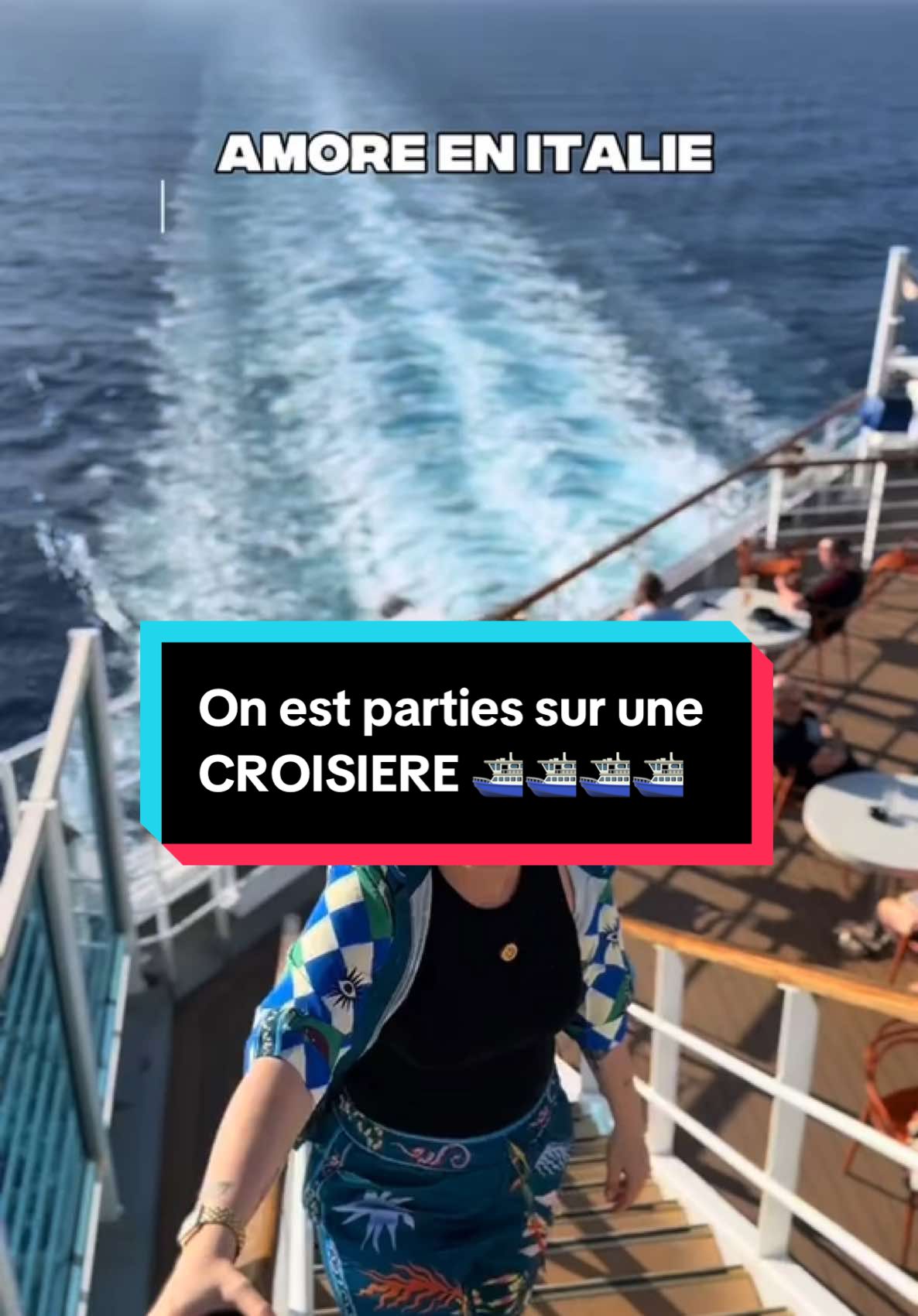 😍🚢✨ On est parties avec @costacruisesofficial pour des vacances hors du commun à bord du Costa Fascinosa : la croisière Hit Parade C|Club Cruise ! Un voyage musical entre la Grèce et la Turquie sur le thème des années 80 et 90, où l’on avait l’impression de vivre dans un clip vintage : musique incroyable, plats de rêve, fêtes inoubliables et des destinations terrestres et maritimes qui nous ont fait (re)tomber amoureuses❤️ #italie #italia #couple #Love #amour #trip #voyage #HitParadeCruise #CostaFascinosa #LiveYourWonder Collaboration commerciale