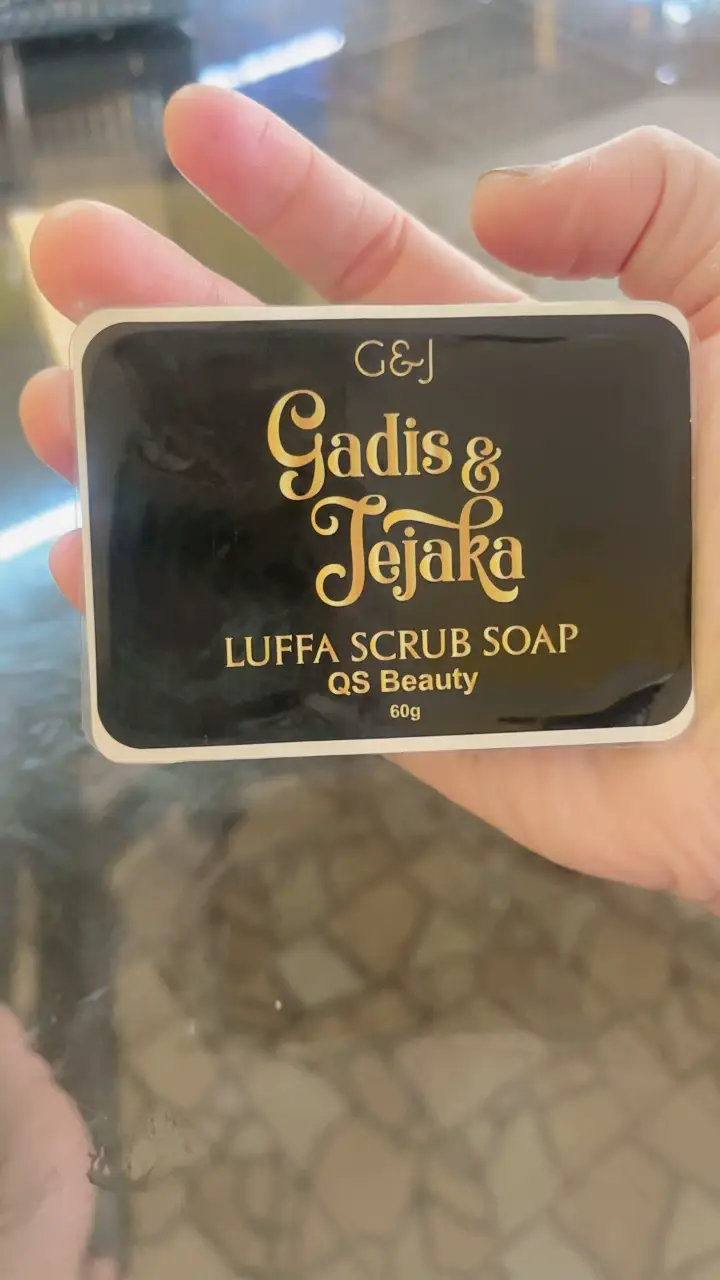 Gadis&jejaka LUFFA SCRUB SOAP QS BEAUTY memang best sgt2 sek awk👍🏻👍🏻org kata belum cuba blm tahu bila dh cuba baru jatuh cinta😁🥰dikra suka tgk founder QS BEAUTY sbb dia banyak bagi hadiah kat org dan tolong orang...terbaik FOUNDER QS BEAUTY🥰semoga kak murahkan rezeki amin🤲🏻🥰@azmira_iss9298 #fyp #fypage #fyppppppppppppppppppppppp 